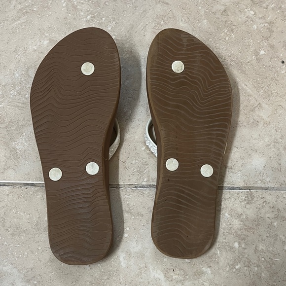 REEF Cloud White and Brown Sparkle Flip Flops - Picture 5 of 6